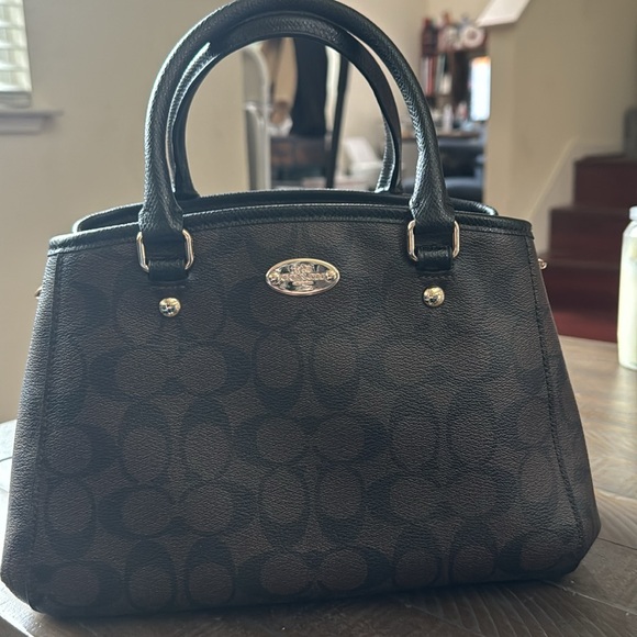 Coach Bag - Picture 7 of 9